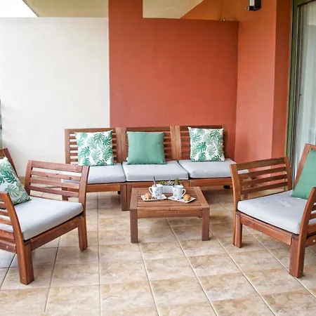 Apartamento Retama Del Teide, The Modern Oasis, Pool, Parking & Large Terrace